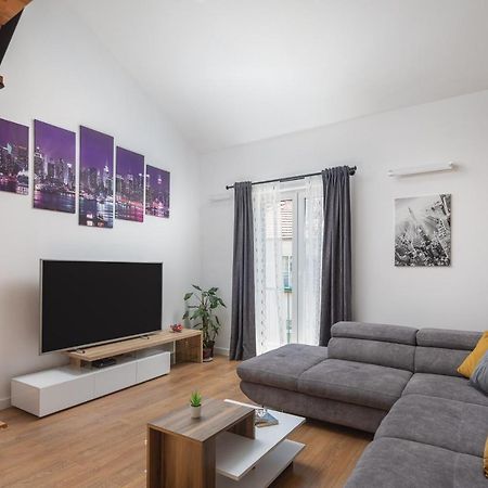 Metily Apartment Сплит Екстериор снимка