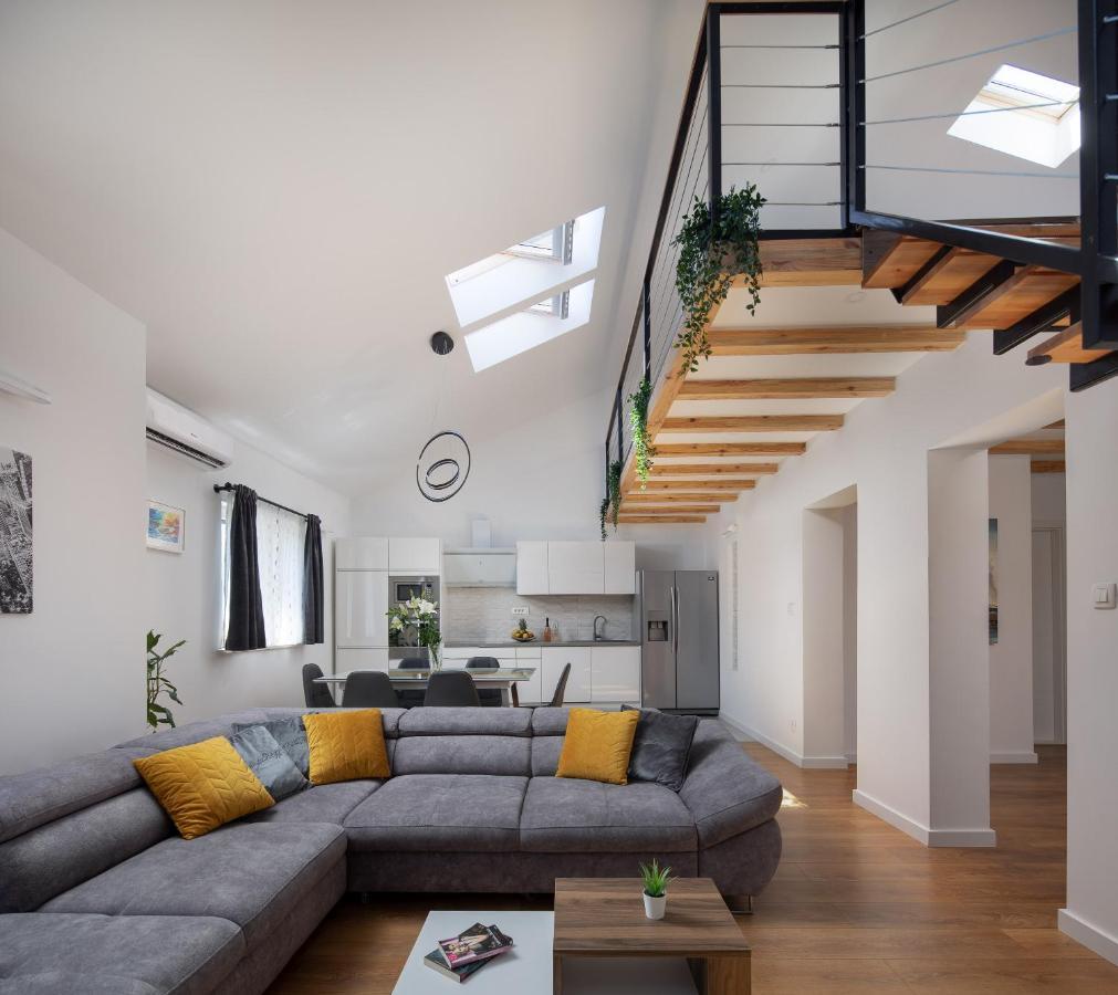 Metily Apartment Сплит Екстериор снимка