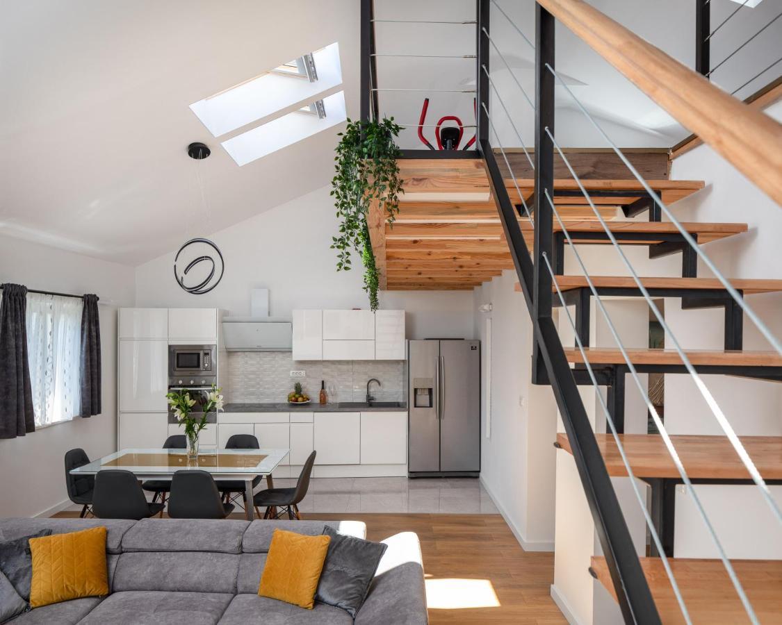 Metily Apartment Сплит Екстериор снимка